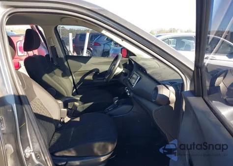 2022 Nissan Kicks S Xtronic Cvt z USA, uszkodzony, nr VIN 3N1CP5BV7NL497821